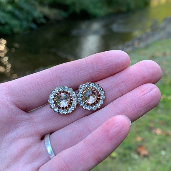 Large brilliant round stones gold pink clear crystals stud earrings like new - Picture 6 of 11
